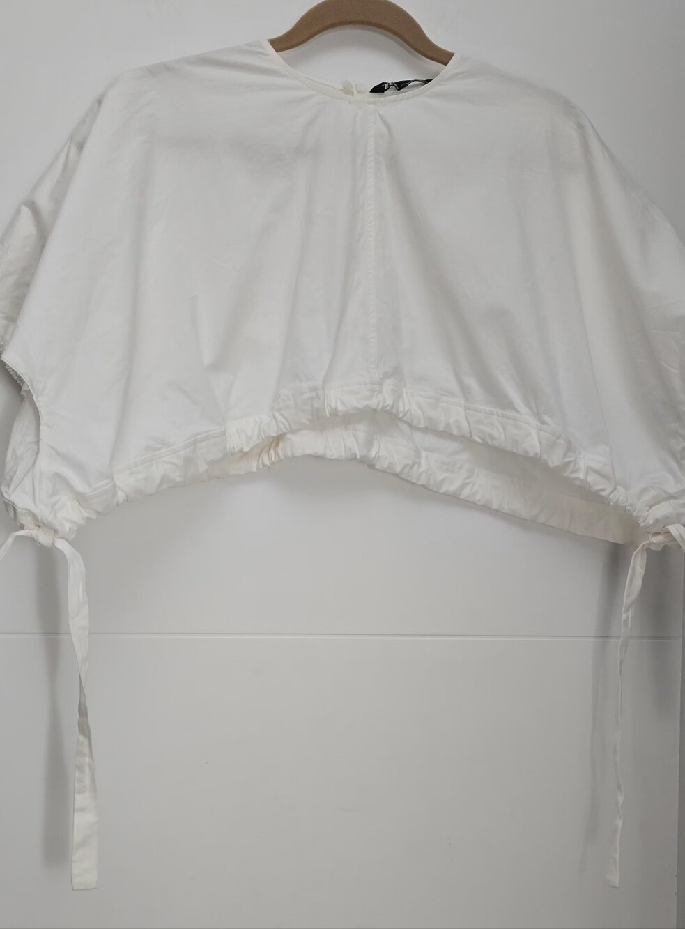 ZARA Women's White Crop Top Sz S Cotton Drawstring Hem Keyhole Back Puff Sleeve